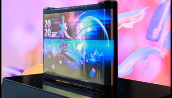 الهواتف المرنة: استكشاف إمكانات تقنية الشاشة القابلة للانحناء