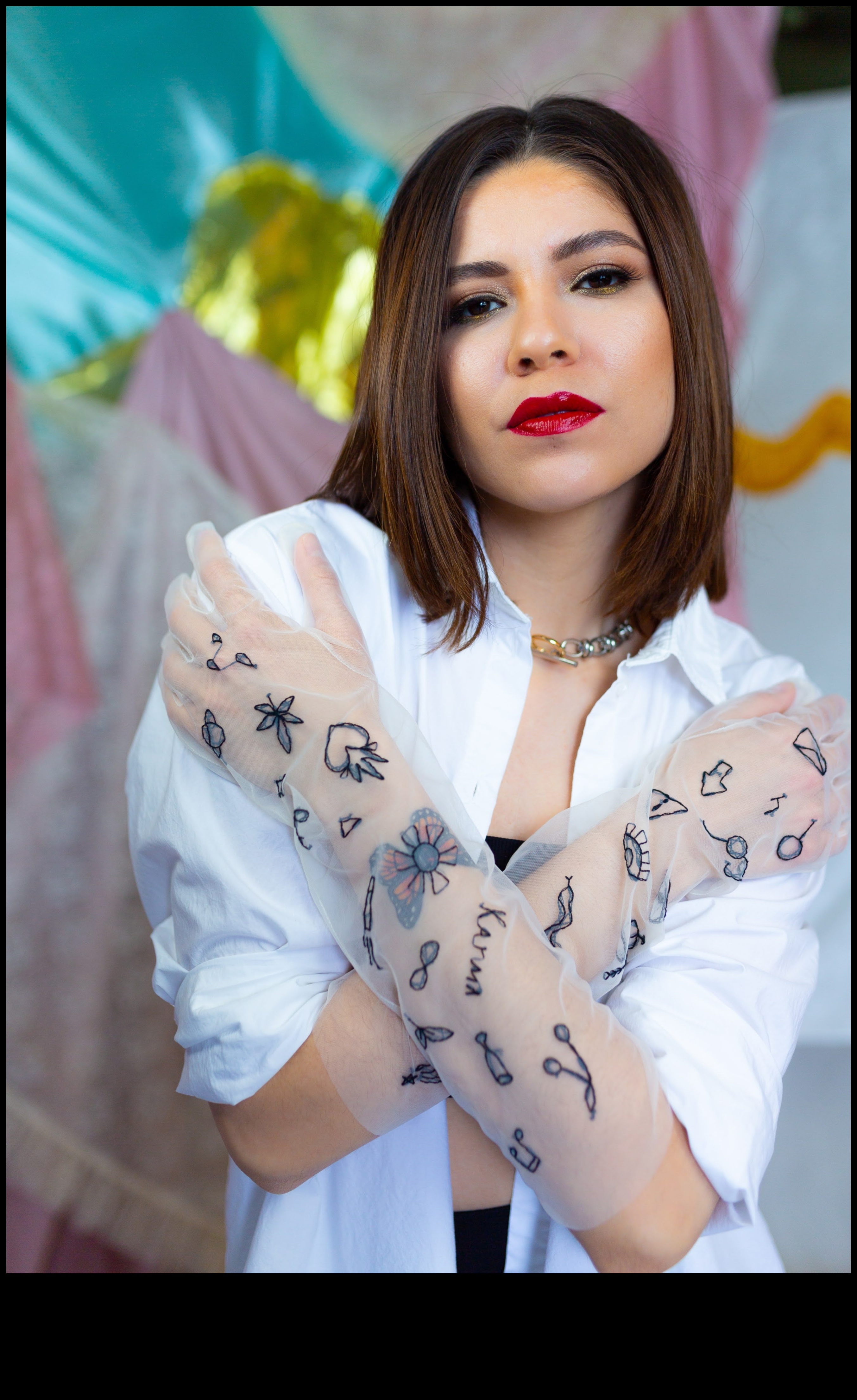 قفاز المجد ارتقِ بأسلوبك من خلال الفن اليدوي المميز 4 قفاز المجد: ارفع مستوى الأسلوب من خلال الفن اليدوي المميز