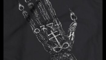 قفاز المجد: ارفع مستوى الأسلوب من خلال الفن اليدوي المميز