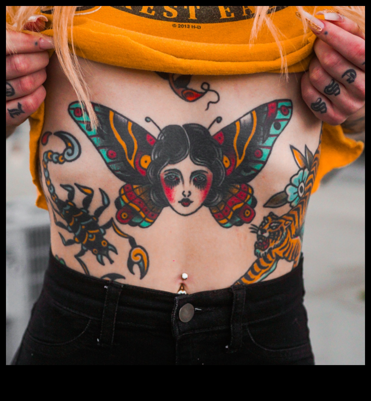 خطوط جريئة وتاريخ غني: عجائب الوشم التقليدية