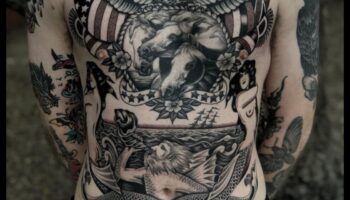 خطوط جريئة وتاريخ غني: عجائب الوشم التقليدية