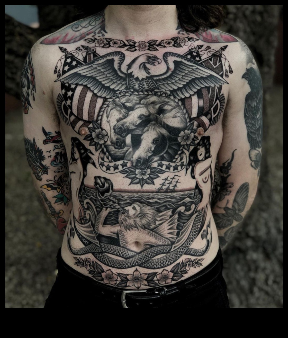 خطوط جريئة وتاريخ غني: عجائب الوشم التقليدية